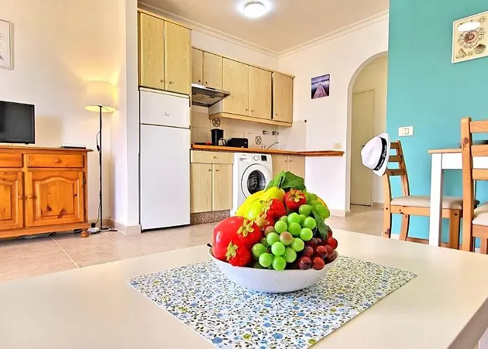 Flat Golden Sands, 1 Bedroom, Livingroom, Fast Internet, Balcony Lägenhet *